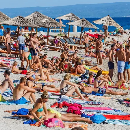 With Wifi - 15923 Apartment Split