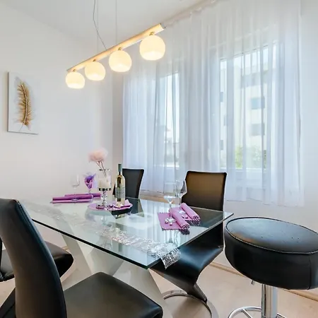 With Wifi - 15923 شقة سبليت