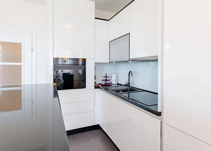 With Wifi - 15923 Apartment